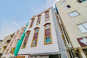 Cozy Stay Fortis Hospital by OYO Rooms