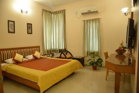 Hotel Pai Vista KR Road