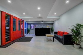 OYO Townhouse 040 Global Village Tech Park