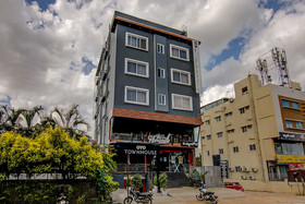 OYO Townhouse 040 Global Village Tech Park