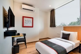 OYO Townhouse 238 Ulssor