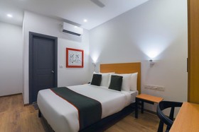 OYO Townhouse 258 Spruce Hotels Bellandur