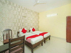 Peenya Gymkhana Comforts By OYO Rooms