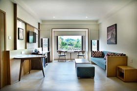 Purple Cloud Hotel