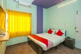 Raikar Residency By OYO Rooms
