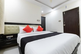 Regal Suites by OYO