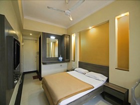 Royal Regency Lodge