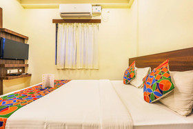 Royal Wood By OYO Rooms