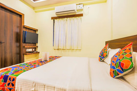 Royal Wood By OYO Rooms