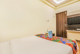 Royal Wood By OYO Rooms