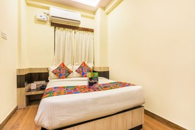 Royal Wood By OYO Rooms