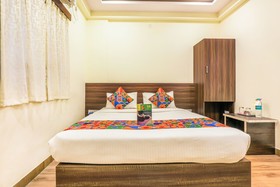 Royal Wood By OYO Rooms