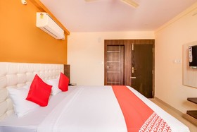 Sai Luxuria by OYO Rooms