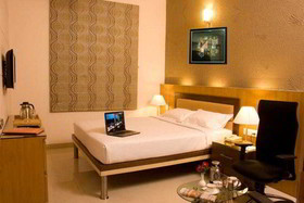 Sandesh Kingston