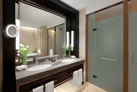 Shangri La Hotel Bengaluru