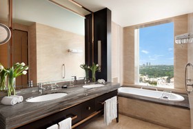 Shangri La Hotel Bengaluru