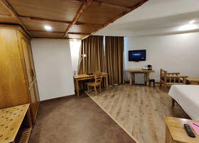Shravanthi Sarovar Portico
