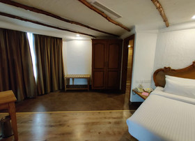Shravanthi Sarovar Portico