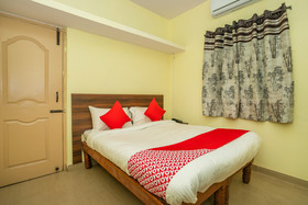 Shree Comforts By OYO Rooms