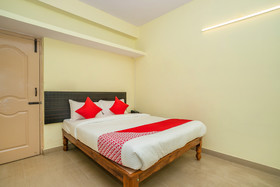 Shree Comforts By OYO Rooms