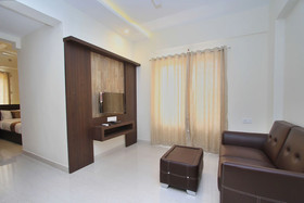 SJR Suites And Comforts