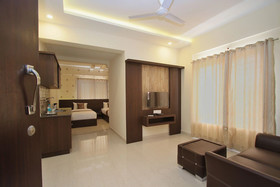 SJR Suites And Comforts