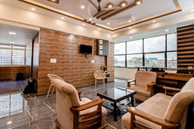 Sky View Lodge by OYO Rooms