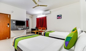 S M Royal Stay by Treebo Hotels