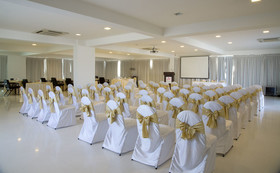 Springs Hotel And Spa Bangalor