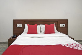 Sri Durga Residency By OYO Rooms