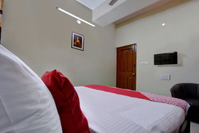 Sri Sai Comforts By OYO Rooms