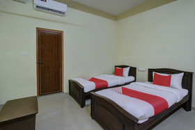 Sri Sai Comforts By OYO Rooms