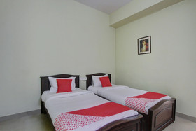 Sri Sai Comforts By OYO Rooms