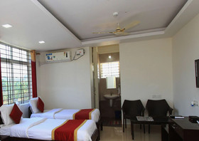 Sri Sai Residency  By OYO Rooms