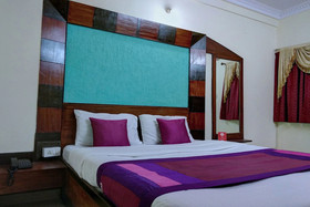 Star Deluxe Lodge
