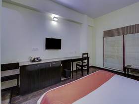 Melody Inn by OYO