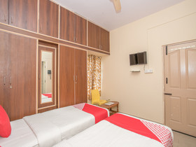 New SV Suites by OYO Rooms