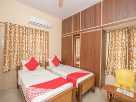 New SV Suites by OYO Rooms