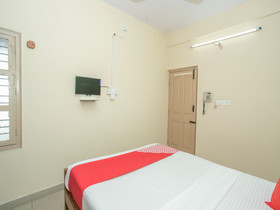 New SV Suites by OYO Rooms