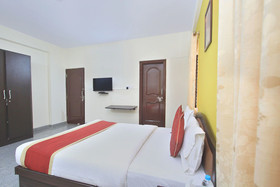 The Banjaara Suites By OYO Rooms