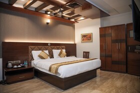 The Ontime Hotel
