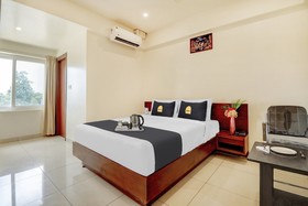 Townhouse Oak Hotel Prime