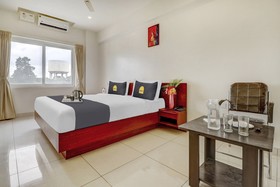 Townhouse Oak Hotel Prime