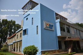 Townhouse Oak Hotel Prime