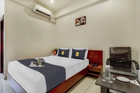 Townhouse Oak Hotel Prime