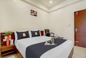 Townhouse Oak Hotel Prime