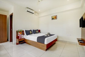 Townhouse Oak Hotel Prime