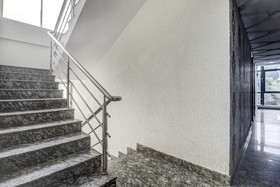 Townhouse OAK SRK White Inn