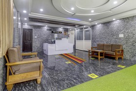Townhouse OAK SRK White Inn