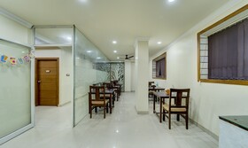 Treebo Trend Howell Suites